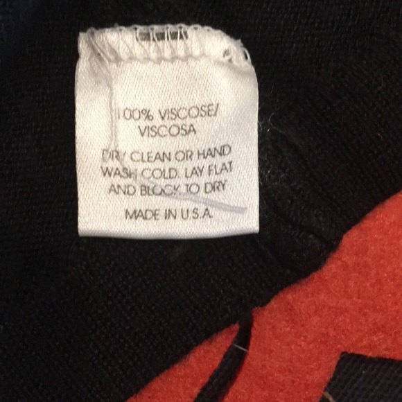 Sweater - Picture 4 of 4